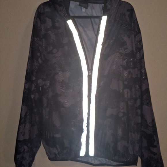 original deluxe windbreaker